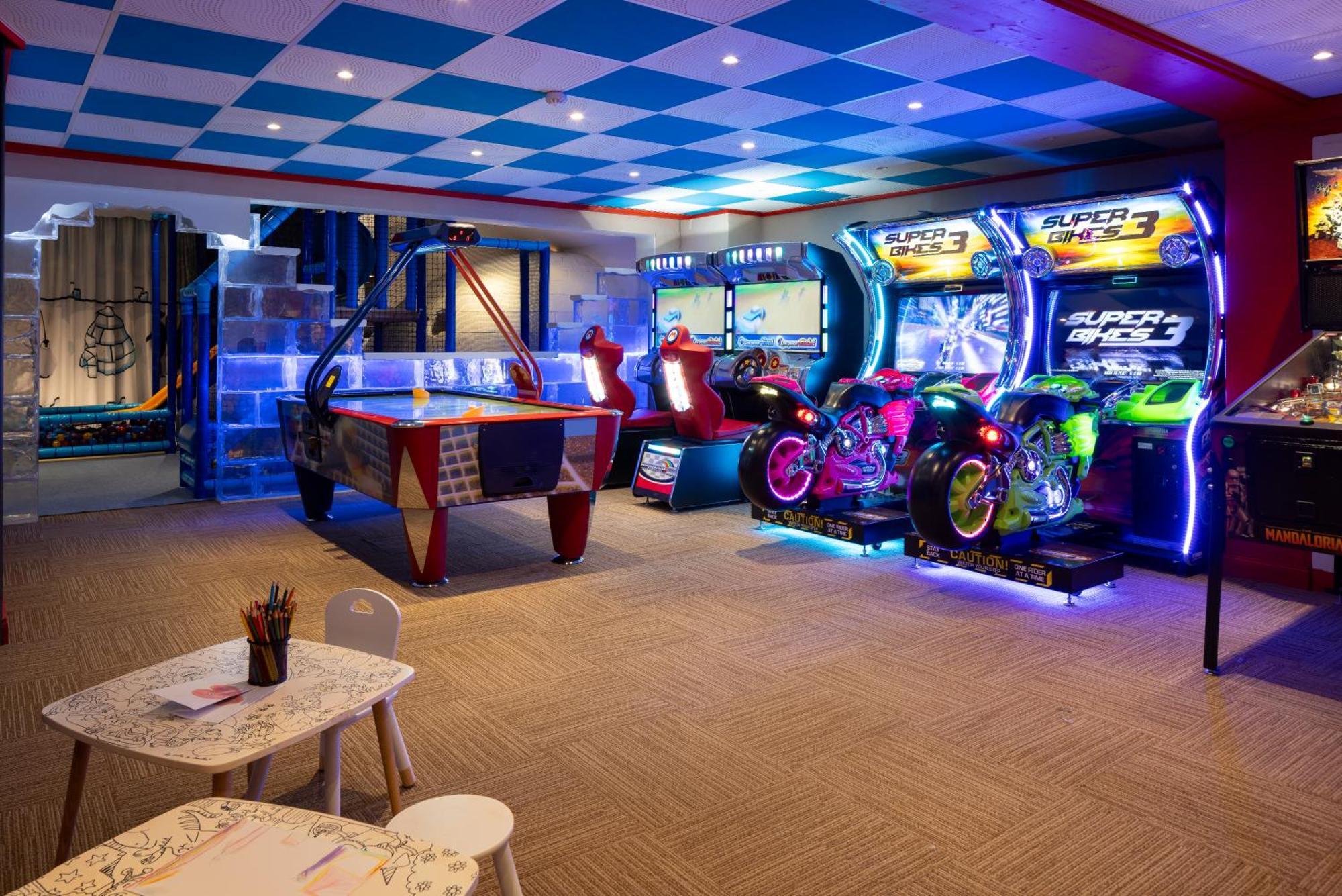 Le Lana Hotel